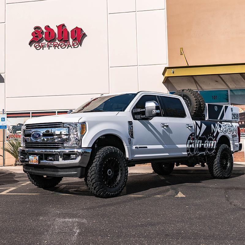 Mobbin Racing Chase Truck