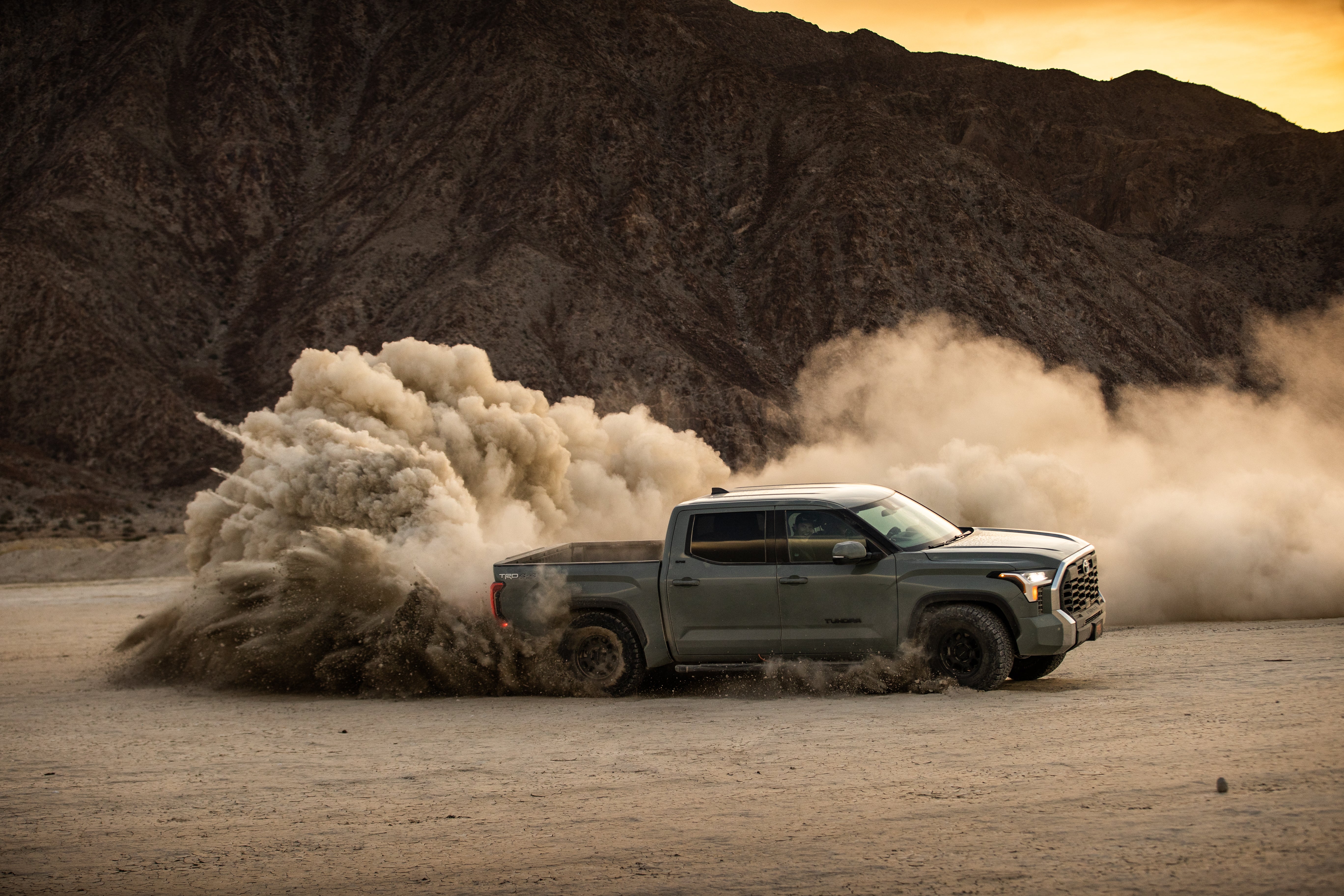 '22-24 TOYOTA TUNDRA FOX 3.0 FACTORY RACE RR COILOVERS & REAR SHOCKS (1-2" LIFT) Display on Vehicle