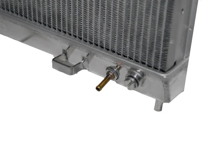 04-14 Nissan Titan / 05-14 Armada / 04-13 Infiniti QX56 All-Aluminum Radiator Front View