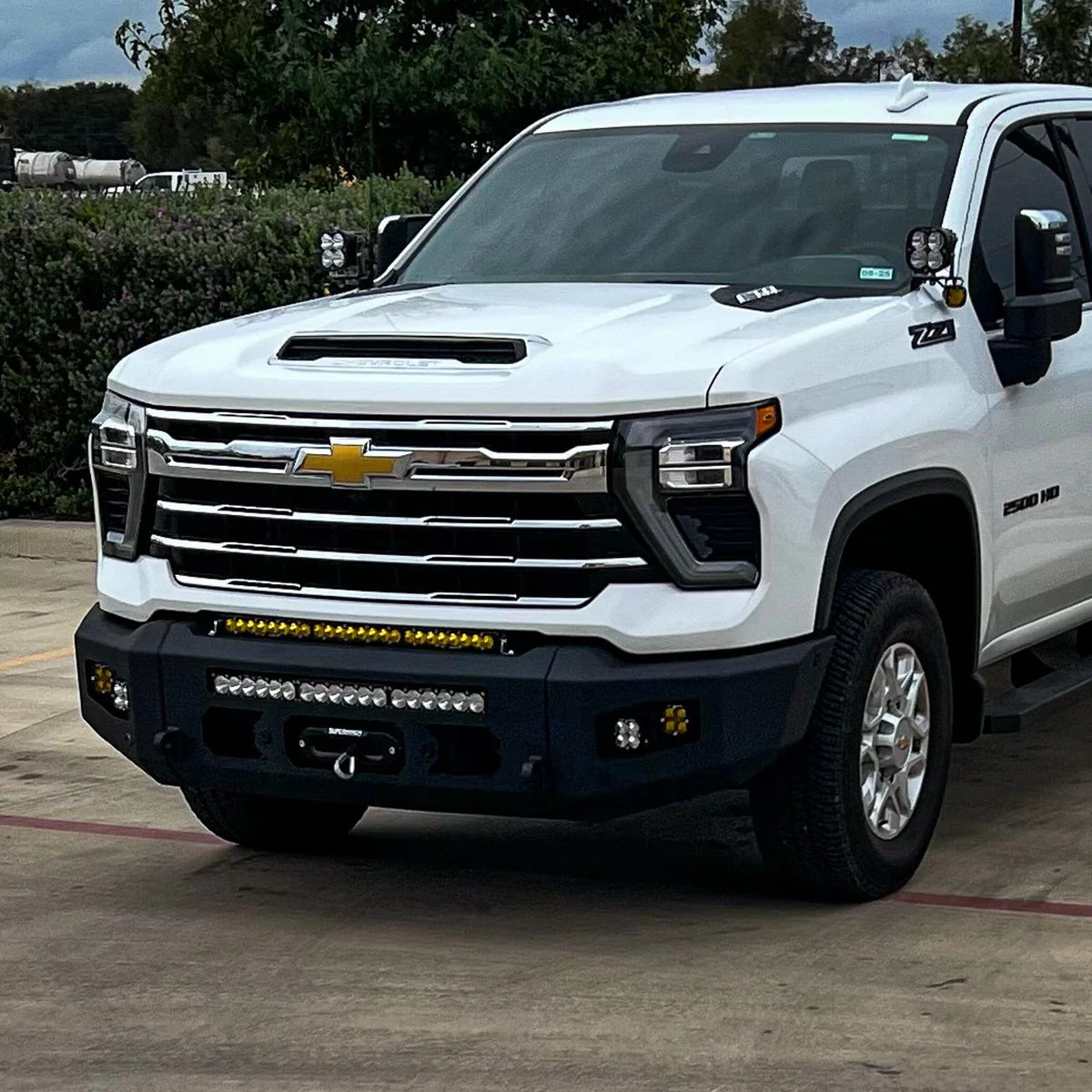 2024+ CHEVY SILVERADO 2500/3500 ATTITUDE FRONT WINCH BUMPER Front View