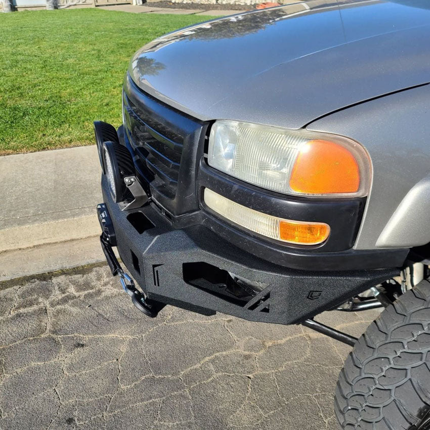 2003-2006 GMC SIERRA 2500/3500 OCTANE FRONT WINCH BUMPER Front View