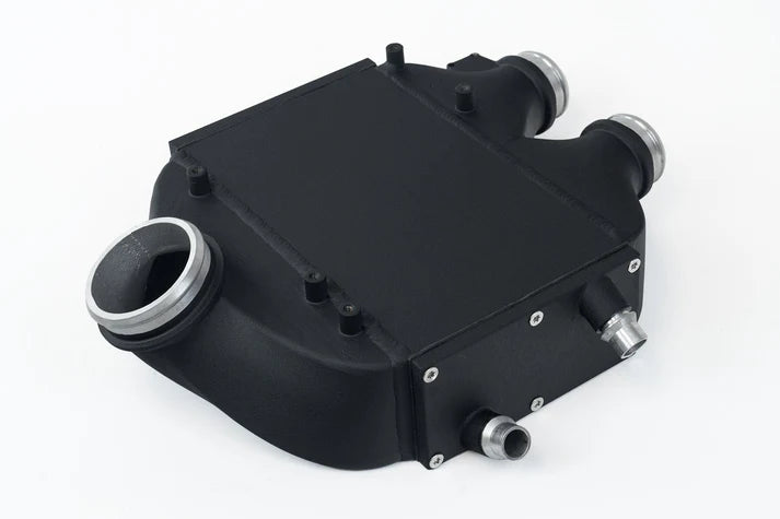 F8X M3 / M4 / M2 Comp Top Mount Charge-Air-Cooler Front View