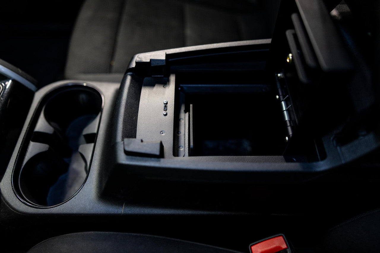 GMC Canyon, Chevrolet Colorado | Console Safe | 2023-2025 Front View