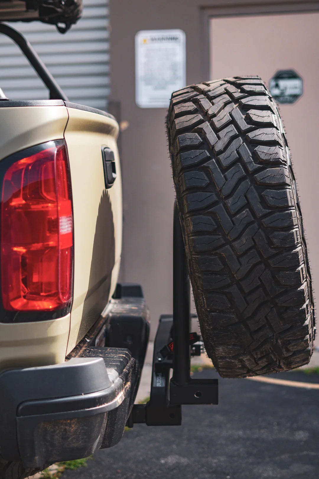 UltraSwing Multi-Fit Spare Tire Hitch Mount | RiGd Supply Front View