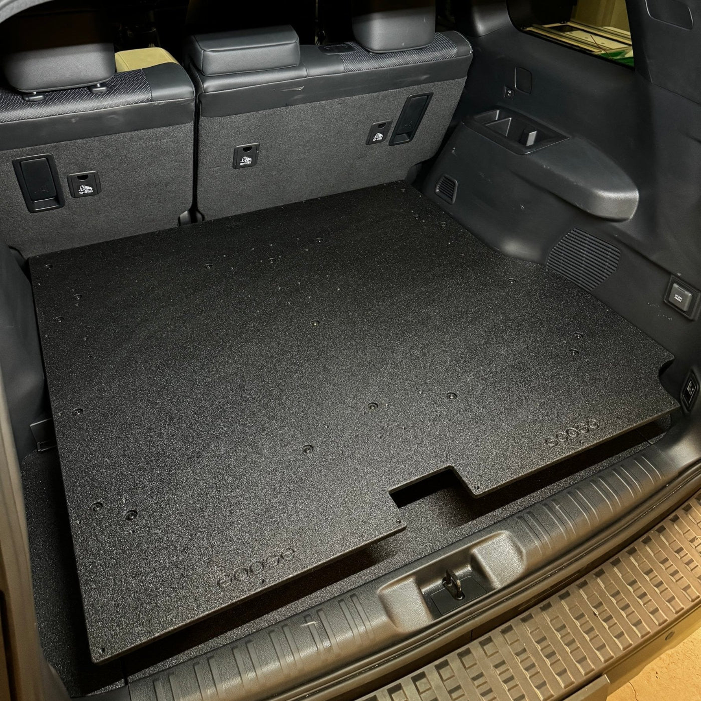 '24+ LC250 Explore Series Rear Plate System Display in vehicle