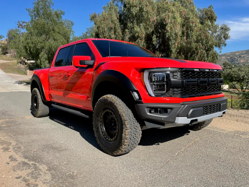 2021-2022 Ford Raptor Fenders Display on Vehicle