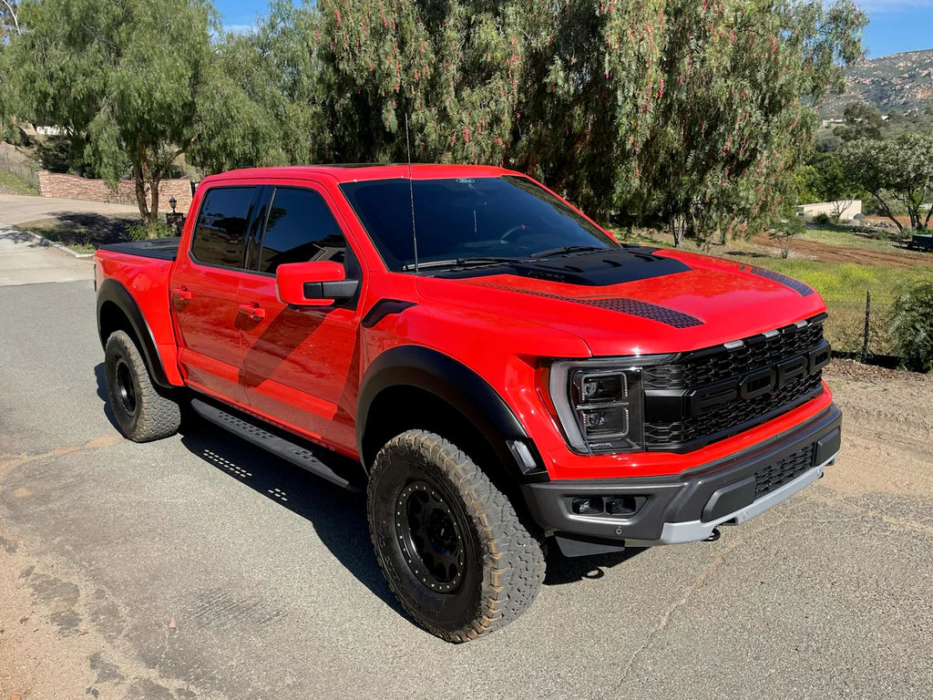 2021-2022 Ford Raptor Fenders Display on Vehicle