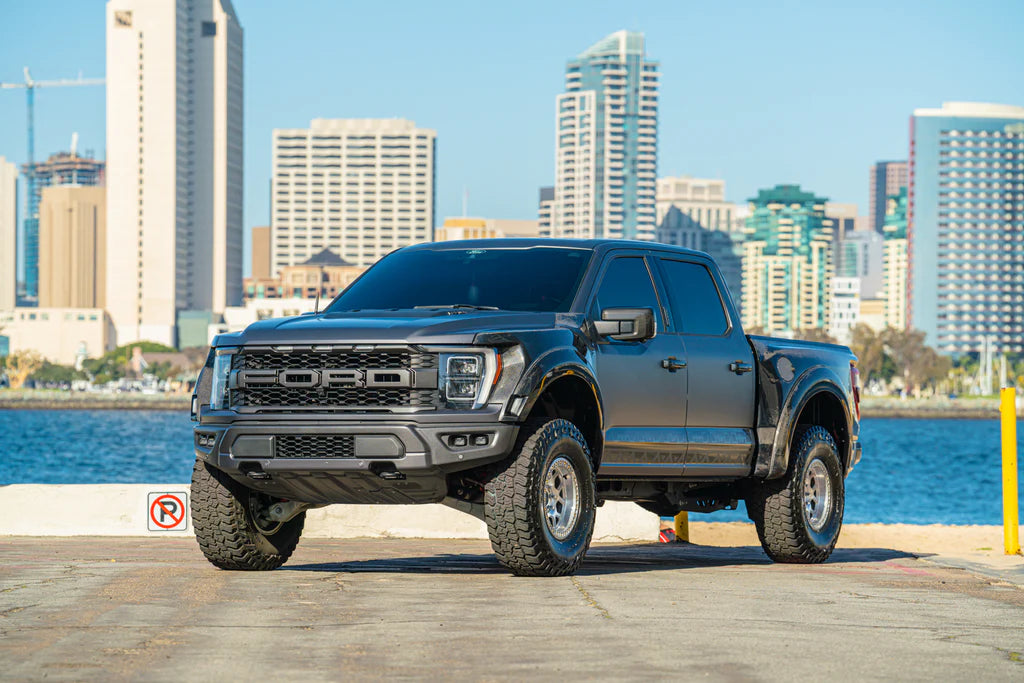 2021-2022 Ford Raptor Fenders Display on Vehicle