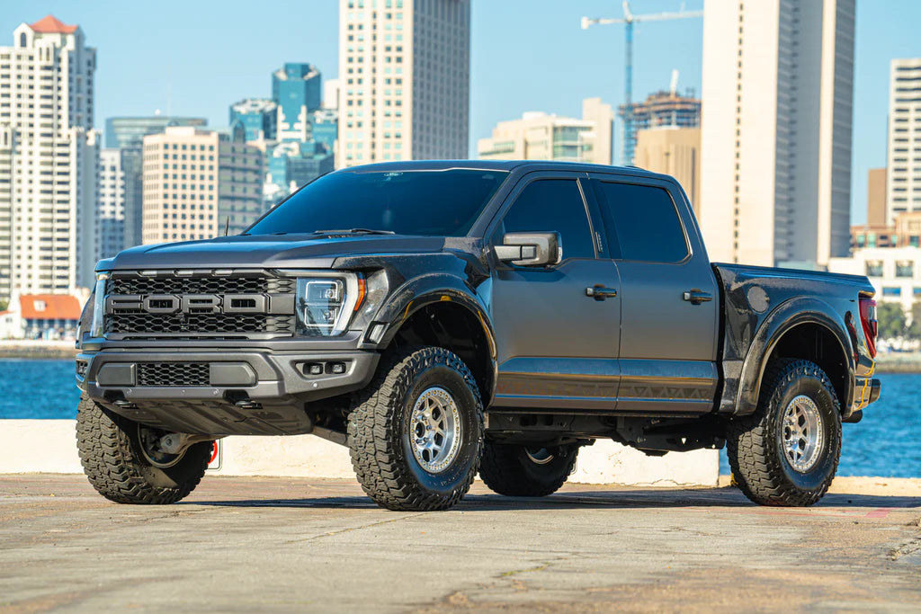 2021-2022 Ford Raptor Fenders Display on Vehicle