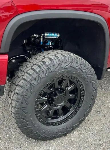 2011+ GM 2500/3500HD King-Series Leveling Kits | Stage 3 Suspension System w/ King 2.5 Remote Res. Shocks