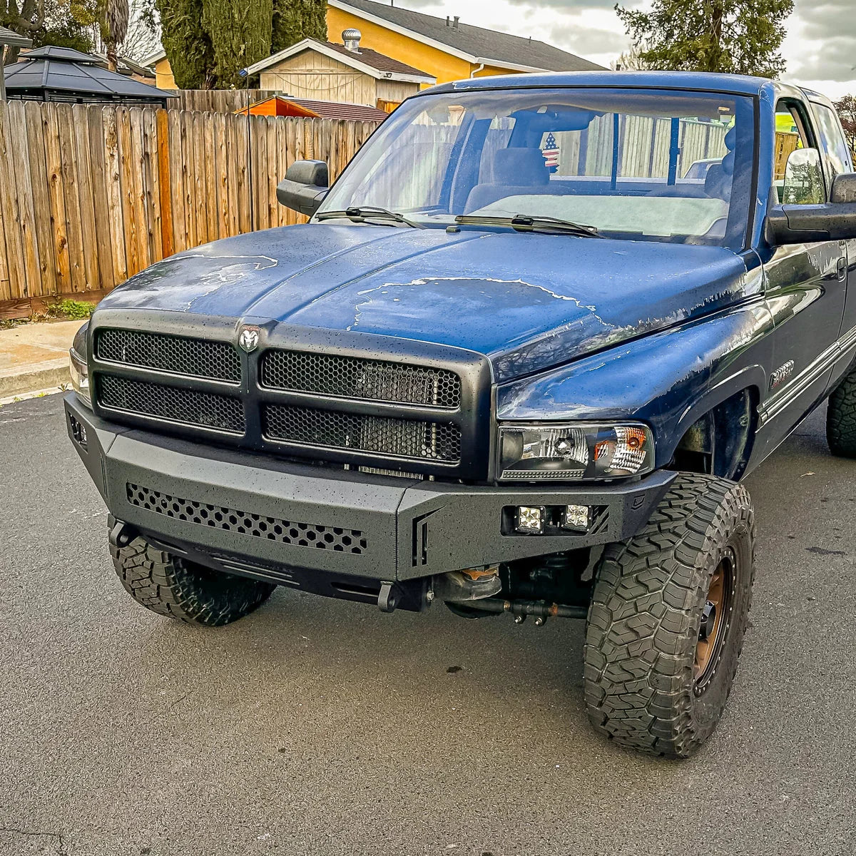 1994-2002 RAM 1500/2500/3500 OCTANE SERIES FRONT BUMPER Front View