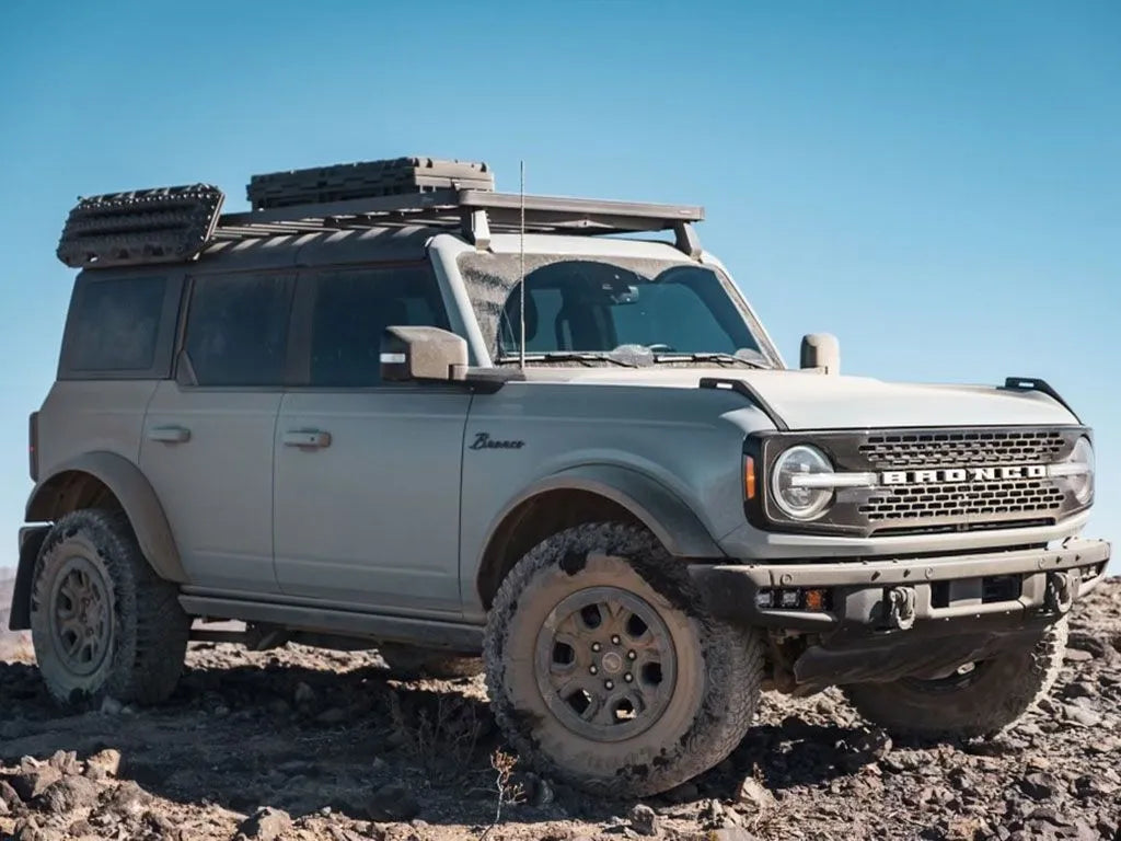 '21+ Bronco 4-Door w/ Hard Top Slimline II Roof Rack Display on vehicle