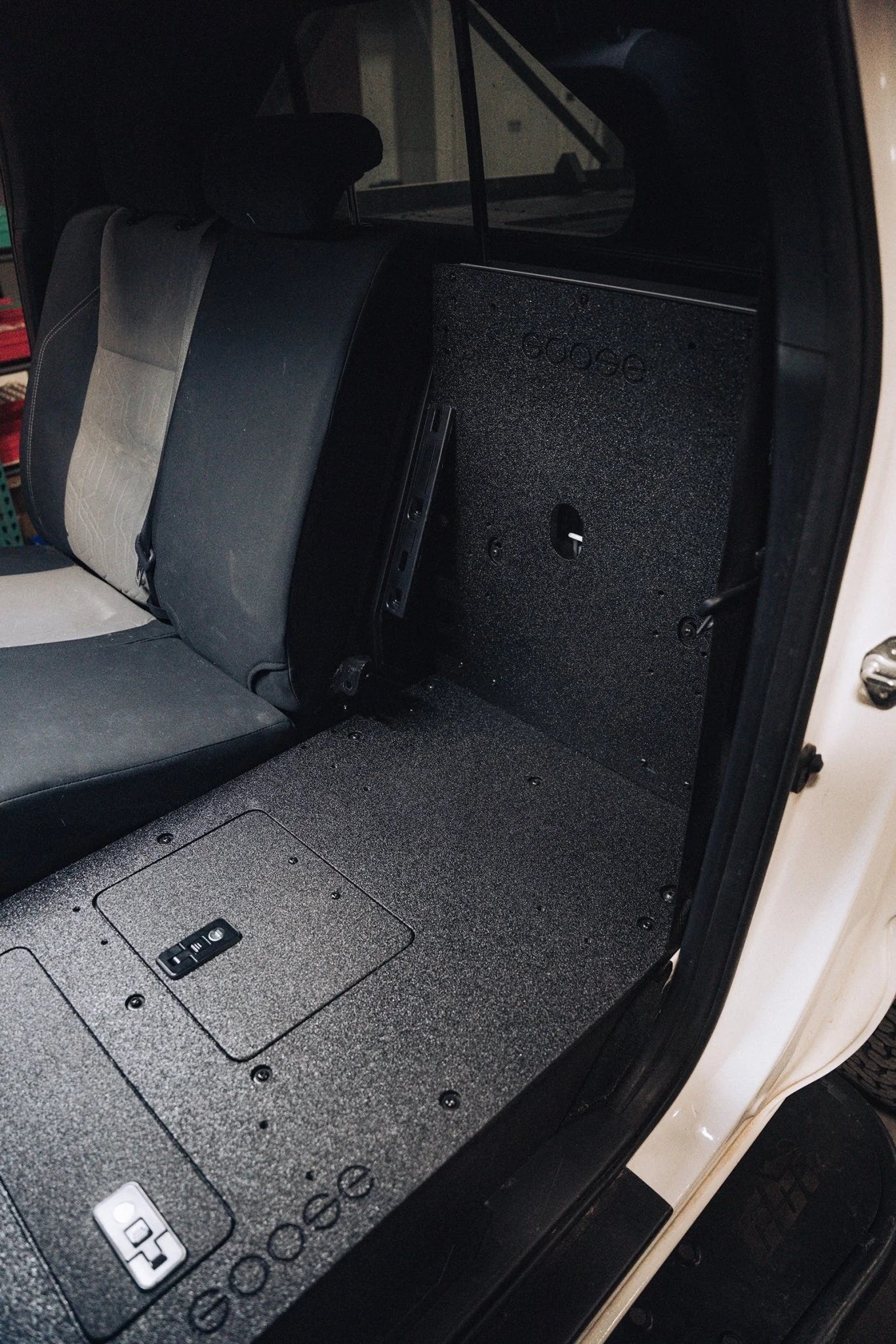 '05-23 Toyota Tacoma Double Cab Goose Gear 2nd Row Seat Delete