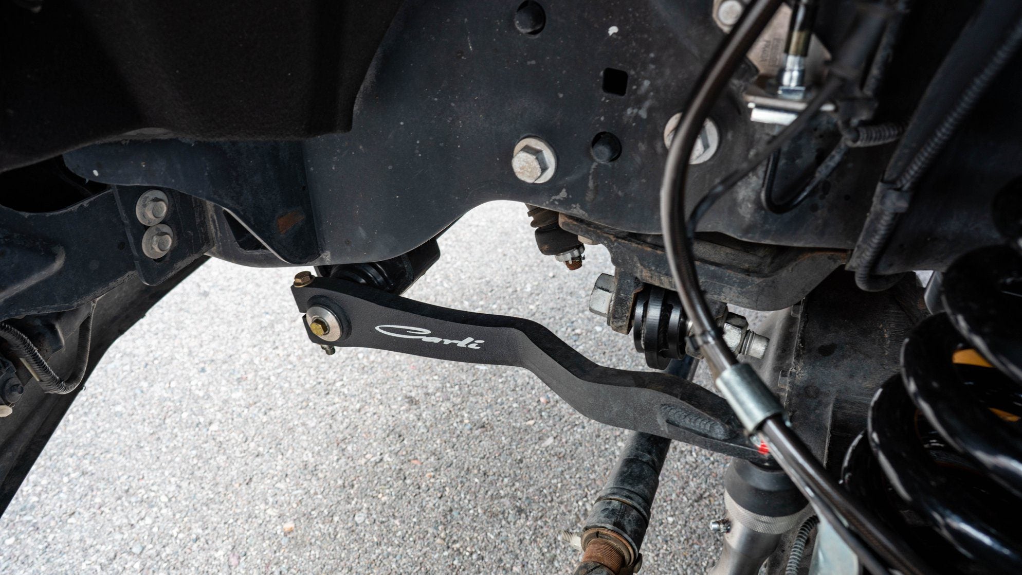 '17-22 Ford F250/350 Carli Suspension 2.5 Pintop System-2.5" Lift Close-up Display on Vehicle