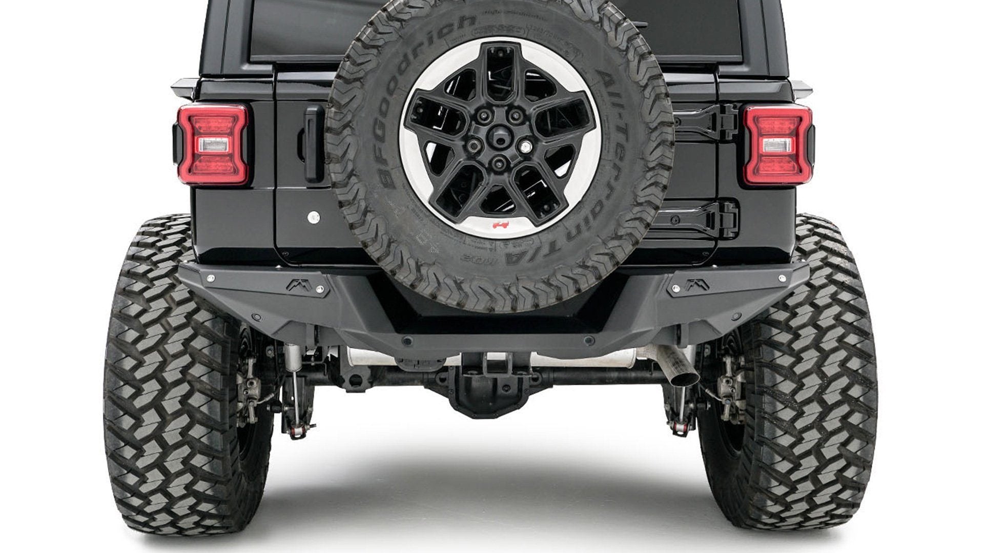 '18-23 Jeep JL Rear Bumper Display on Vehicle