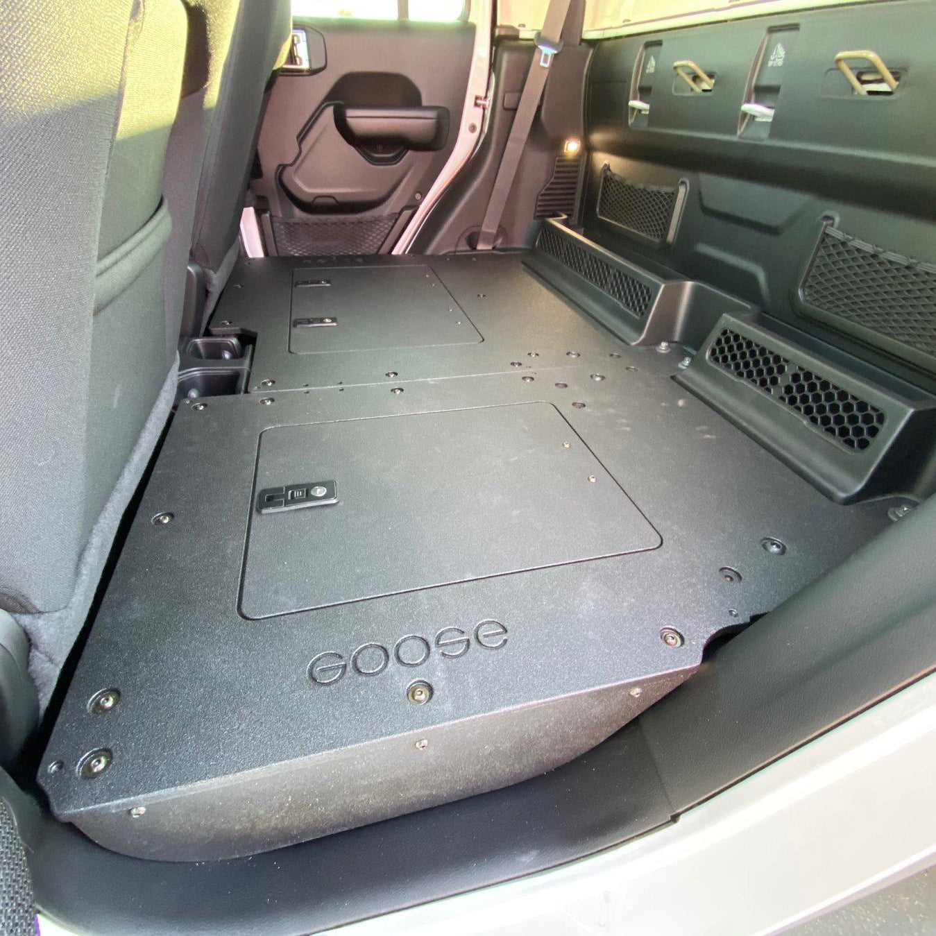'19-23 Jeep JT 4 Door Goose Gear 2nd Row Seat Delete Plate System Display in vehicle
