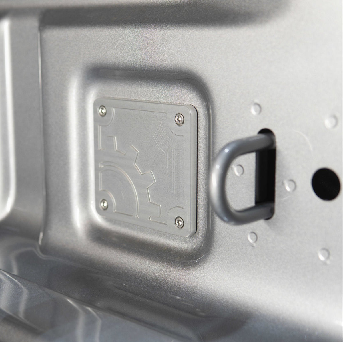 '20-24 Jeep Gladiator Bed Plug Cover Close-up Display on Vehicle
