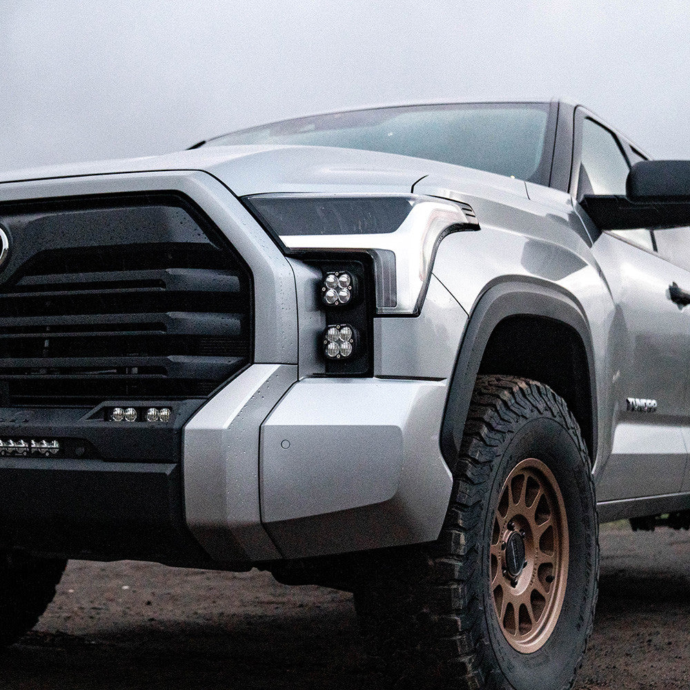 '22-23 Toyota Tundra Squadron Sport Vent Kit display on Vehicle