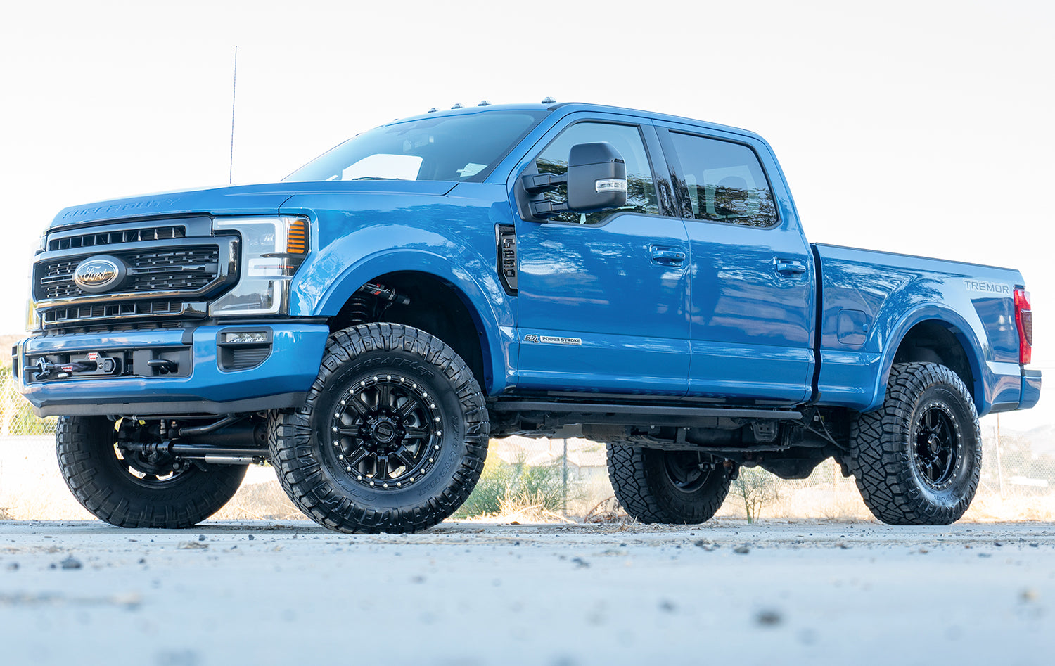 Carli E-Venture Shock Package 2017-2023 Ford F250/350 Display on Vehicle