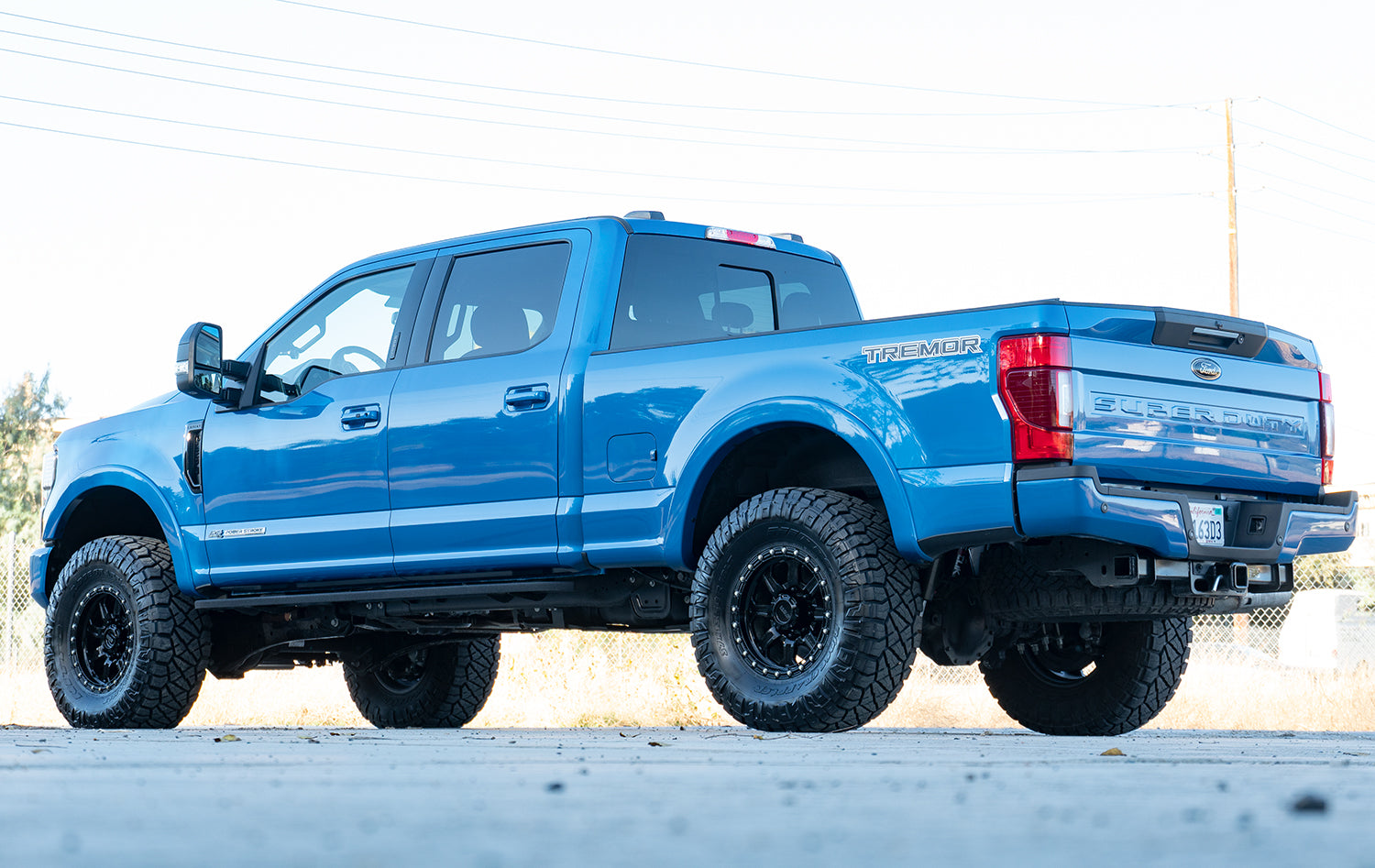 Carli E-Venture Shock Package 2017-2023 Ford F250/350 Display on Vehicle