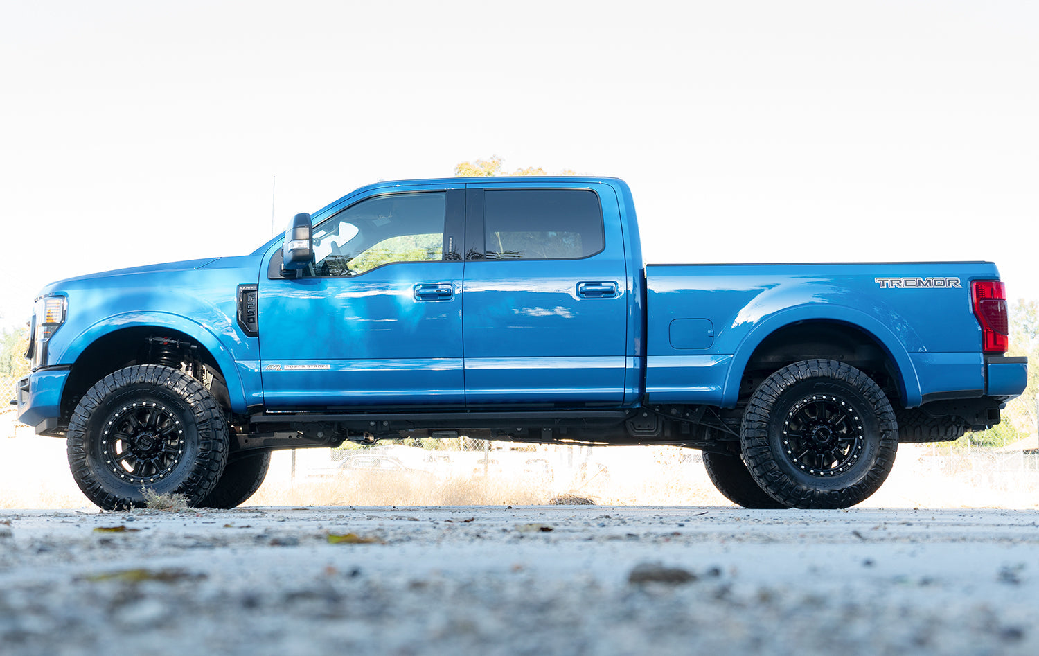 Carli E-Venture Shock Package 2017-2023 Ford F250/350 Display on vehicle