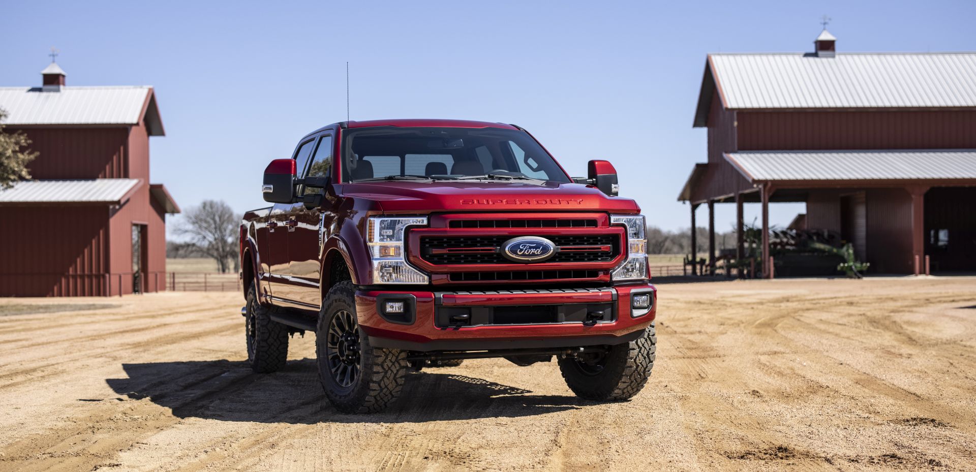 '17-23 Ford Super Duty Fox Performance Elite Series 2.5 PB Rear Shocks Display on Vehicle