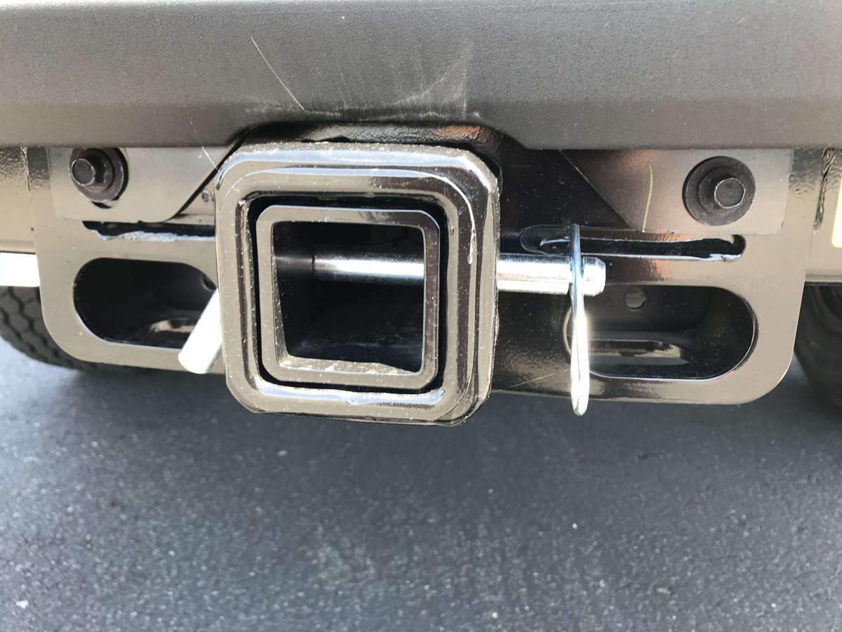Factor 55 - HitchLink 3.0 Close-up Display on vehicle