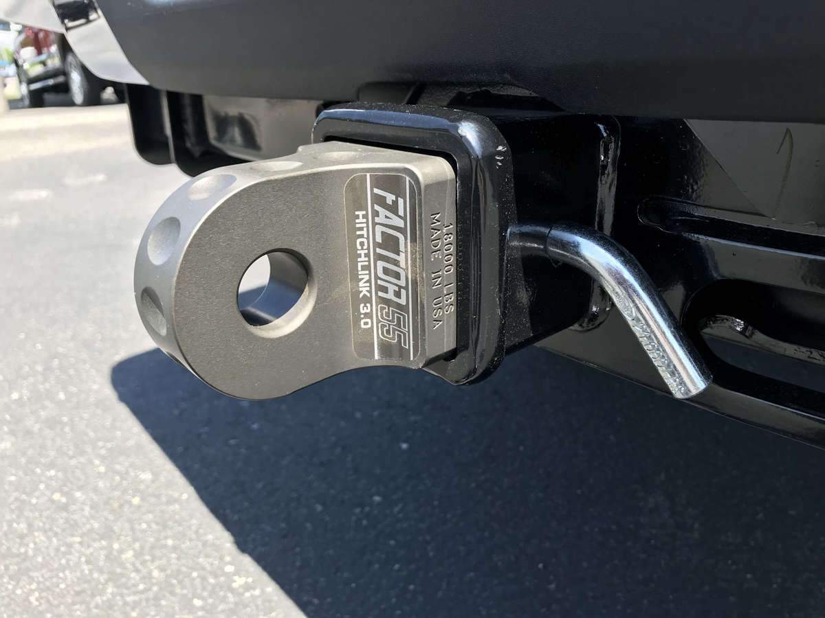 Factor 55 - HitchLink 3.0 Display on vehicle