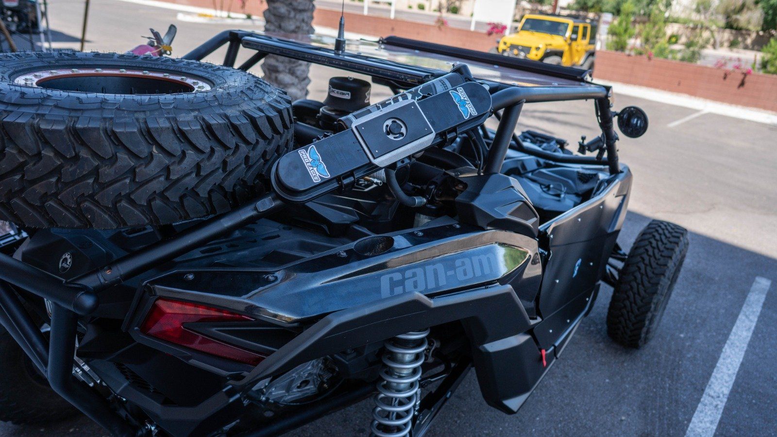 Phoenix Air Jack Case Trail Gear Savage UTV display