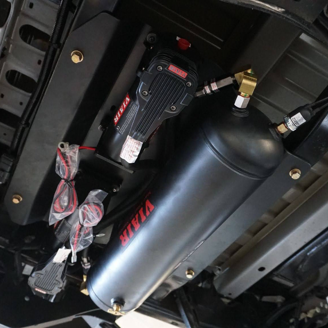 SDHQ Built 2017+ Ford F250/F350 Under Bed Air Compressor Mount