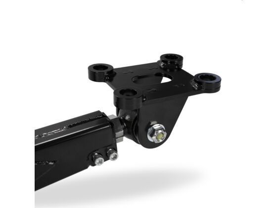 Cognito SM Series LDG Traction Bar Kit for 11-19 Silverado/Sierra 2500/3500 2WD/4WD With 0-5.5 Inch Rear Lift Height Front View