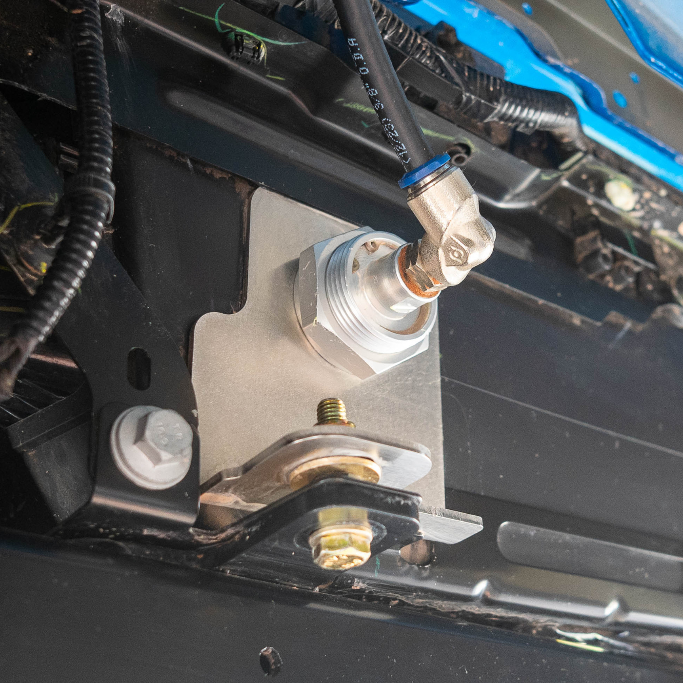 2024+ Ford Ranger Raptor SDHQ Built Air Chuck and Switch Mount Kit