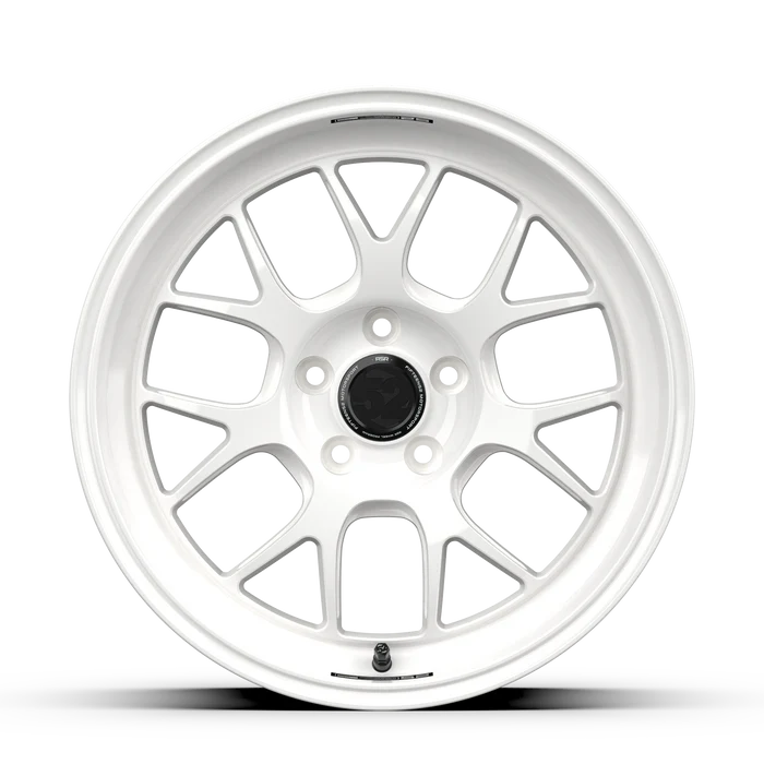 Fifteen52 Vertex RSR Wheels