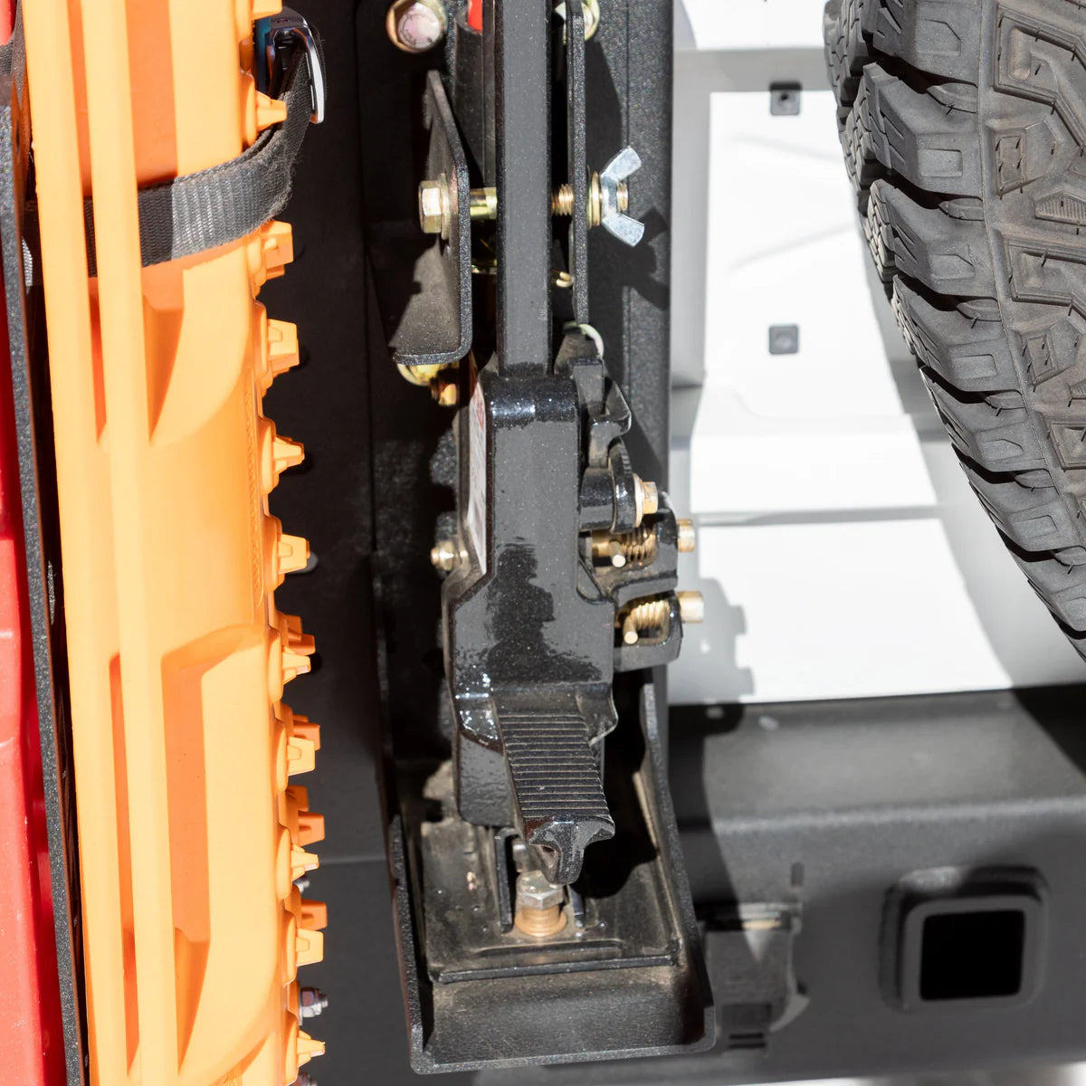HI-LIFT JACK MOUNT - FITS SWING OUT BUMPERS Front View