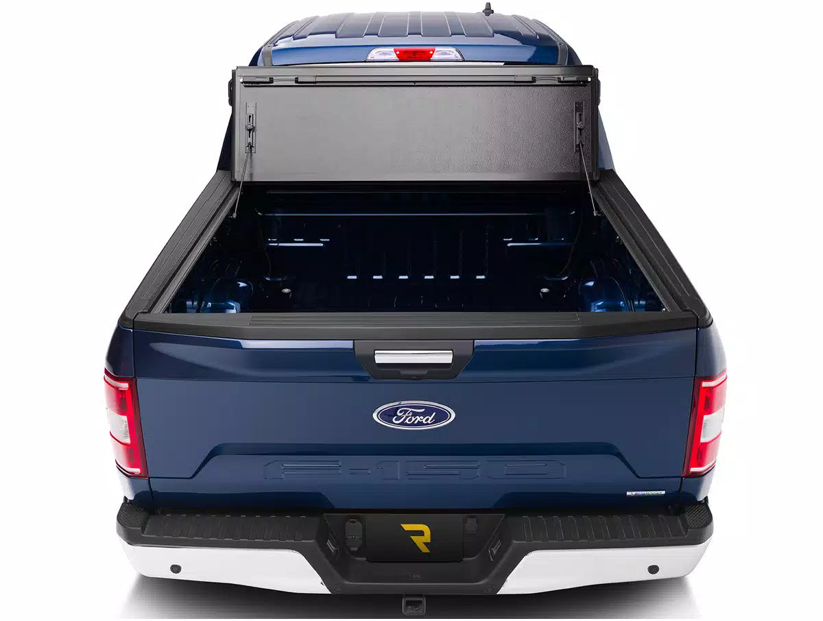 BAK 21-22 Ford F-150 (Incl. 2022 Lightning) BAKFlip FiberMax 5.7ft Bed Cover
