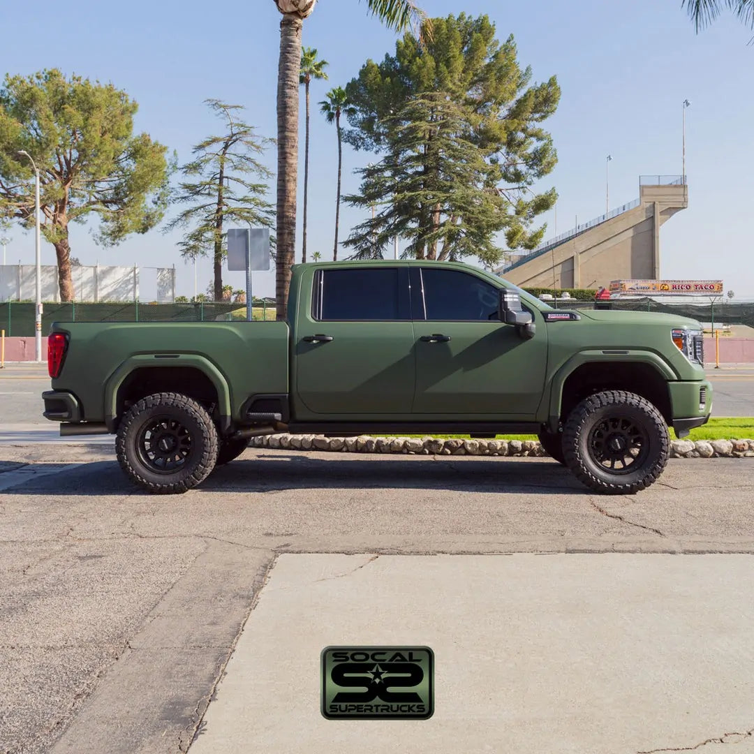 CST 20-25 GM 2500 4″ Stage 3 Suspension System w/ FOX 2.0 IFP’s