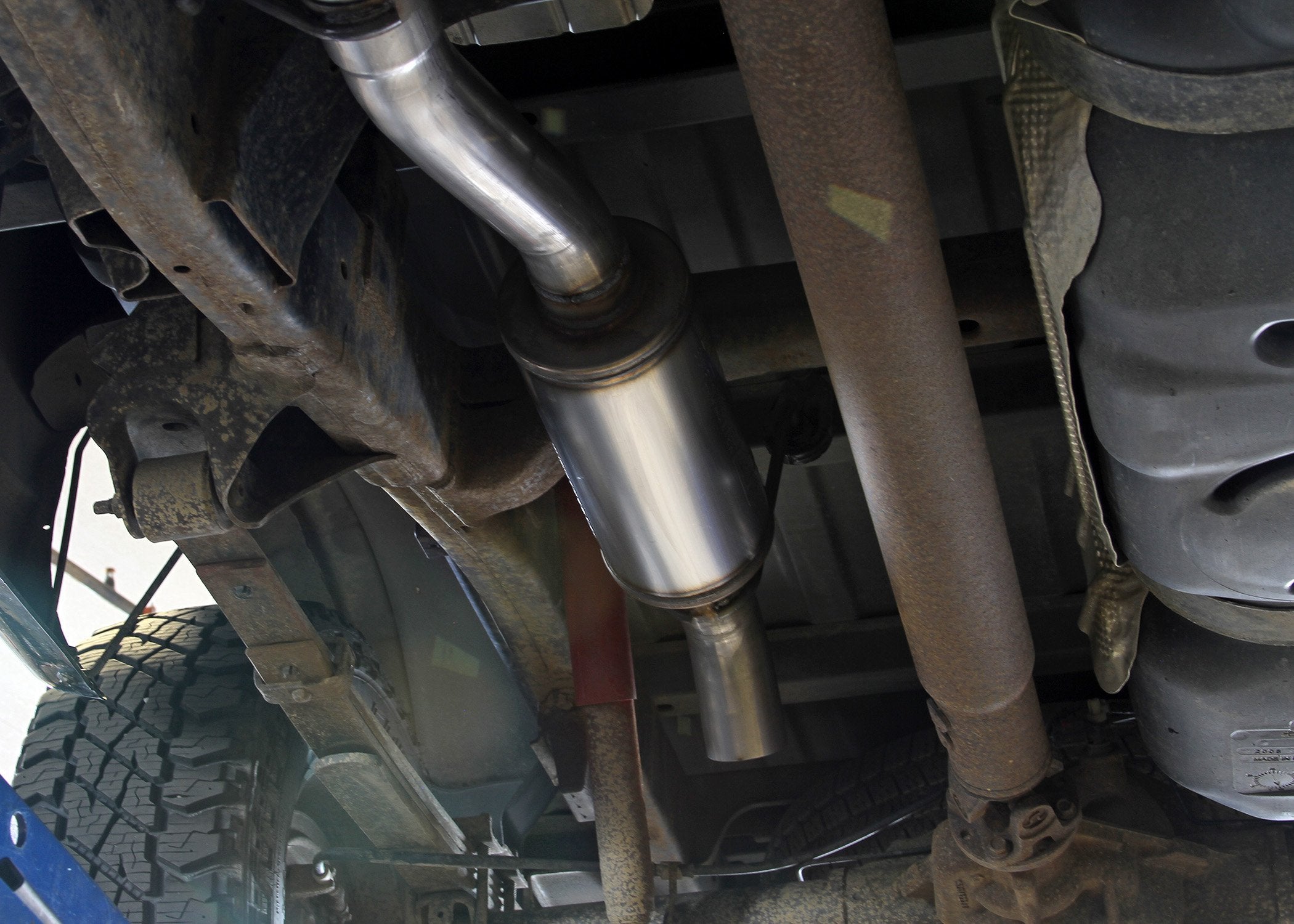 Flowmaster Flow FX Extreme Cat-Back Exhaust System Front View