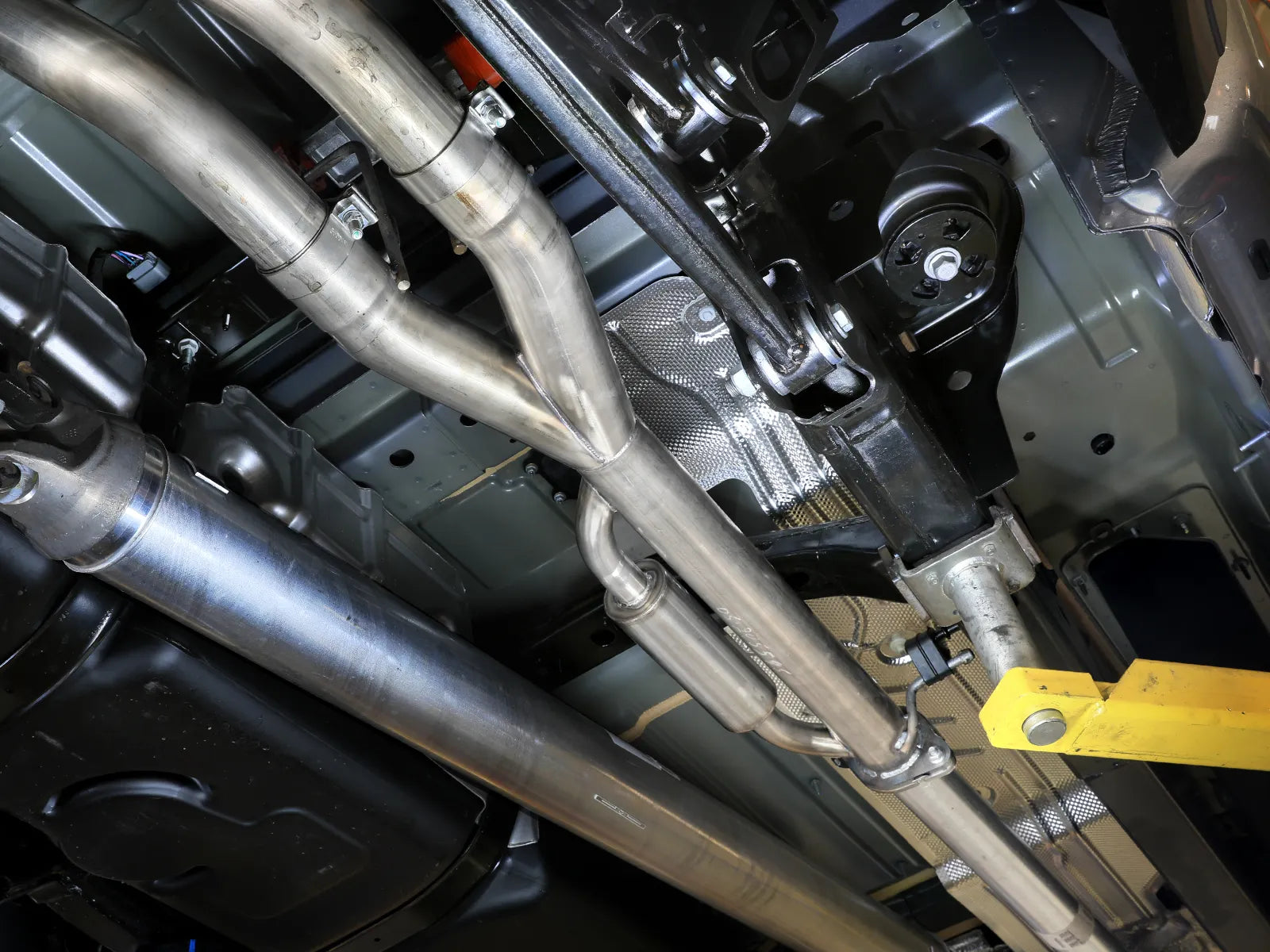 Vulcan Series 3 IN 304 Stainless Steel Cat-Back Exhaust System w/Polished Tip Front View