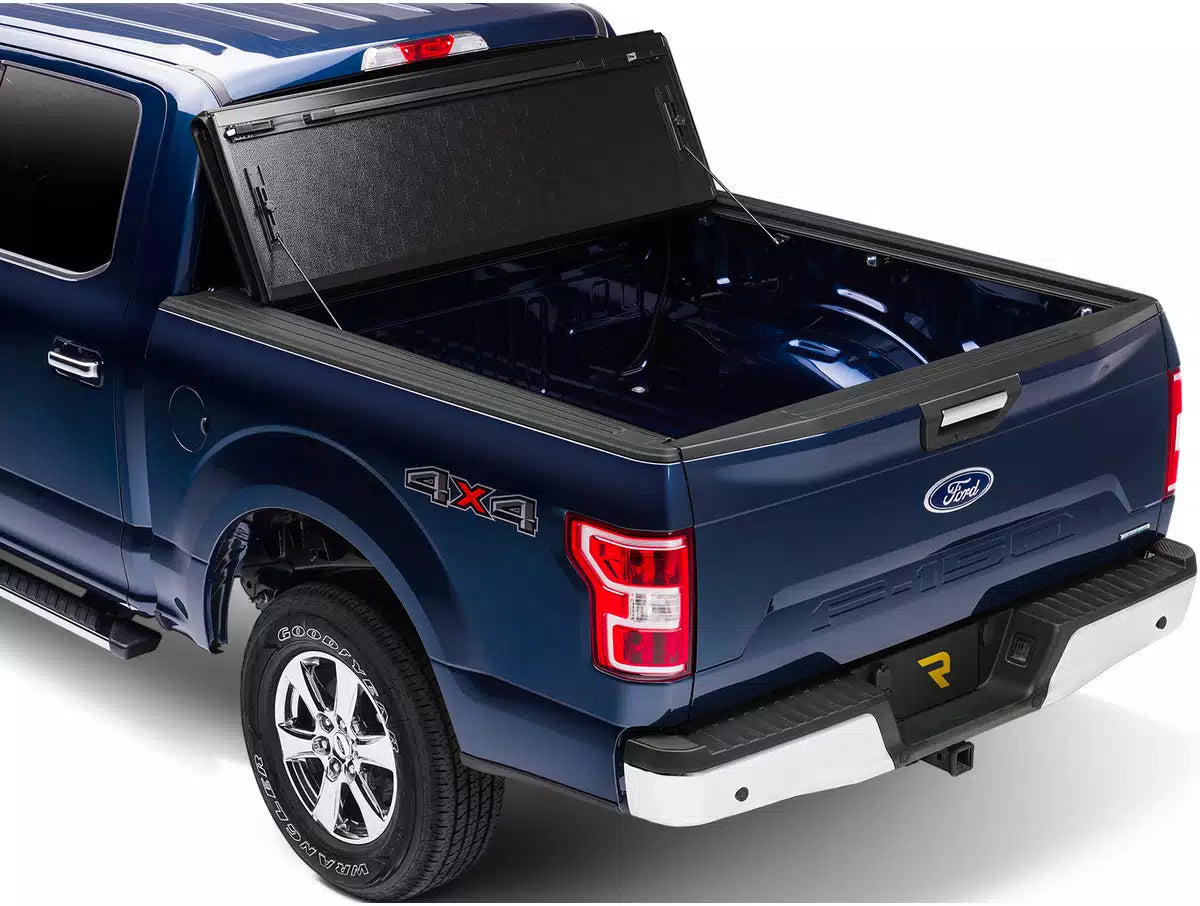 BAK 21-22 Ford F-150 (Incl. 2022 Lightning) BAKFlip FiberMax 5.7ft Bed Cover
