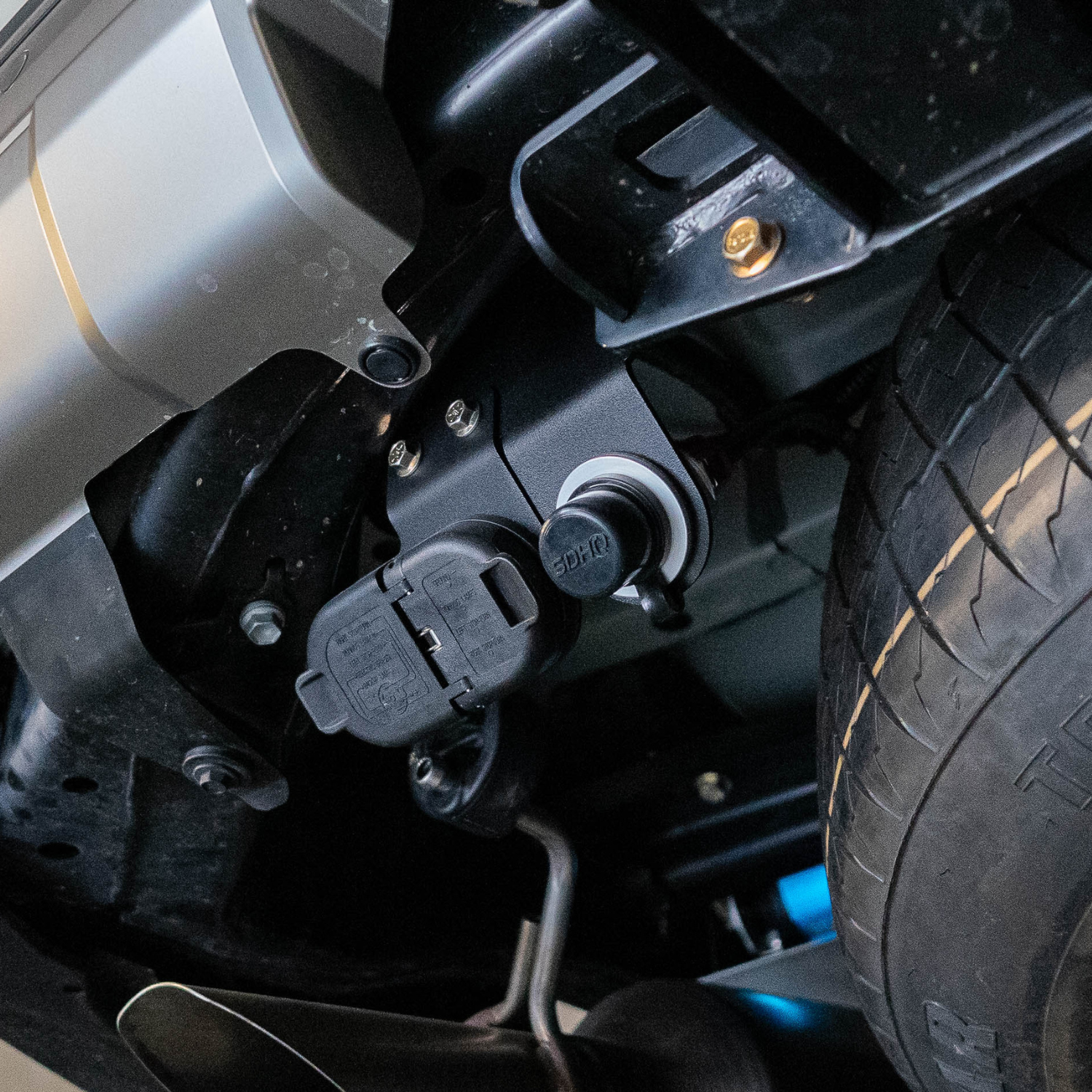 SDHQ Built 2025+ 4Runner Air Chuck and Switch Mount Kit