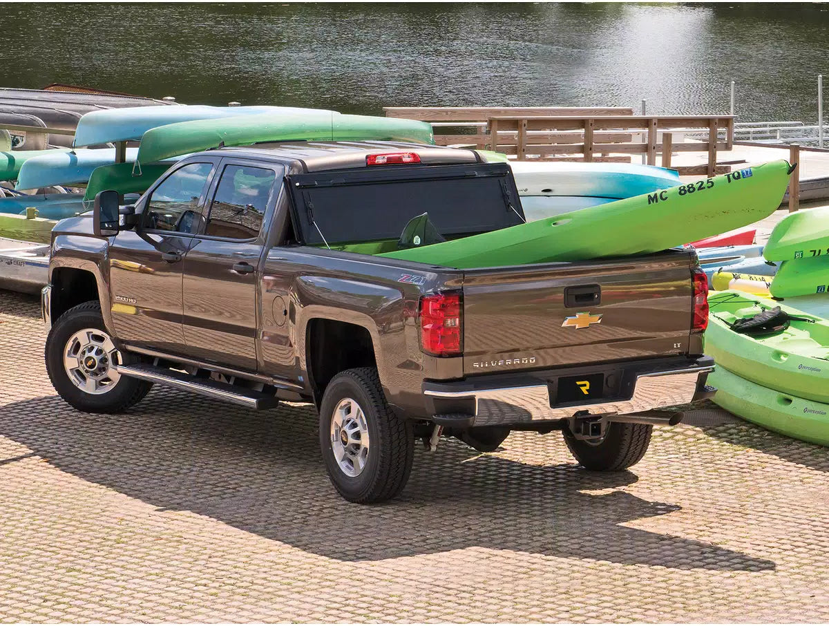 BAK 21-22 Ford F-150 (Incl. 2022 Lightning) BAKFlip FiberMax 5.7ft Bed Cover