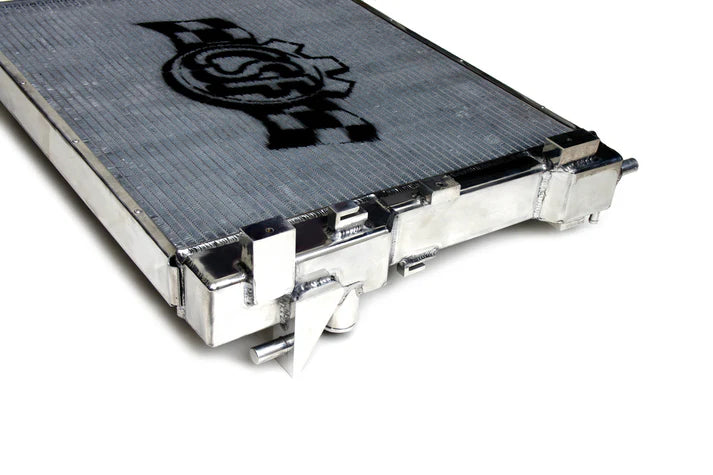 05-13 Ford Mustang V6 & V8 (AT & MT) High-Performance All-Aluminum Radiator Front View