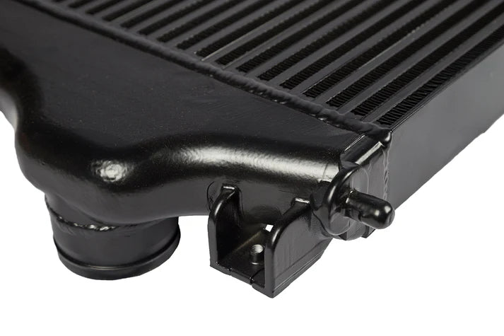 11-12 Silverado H.D / Sierra H.D 6.6L Turbo Diesel Heavy Duty Intercooler Front View