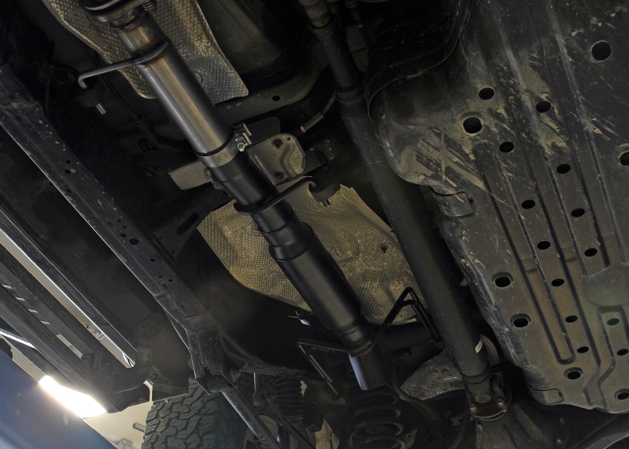 Flowmaster Outlaw Extreme Cat-Back Exhaust System Front View