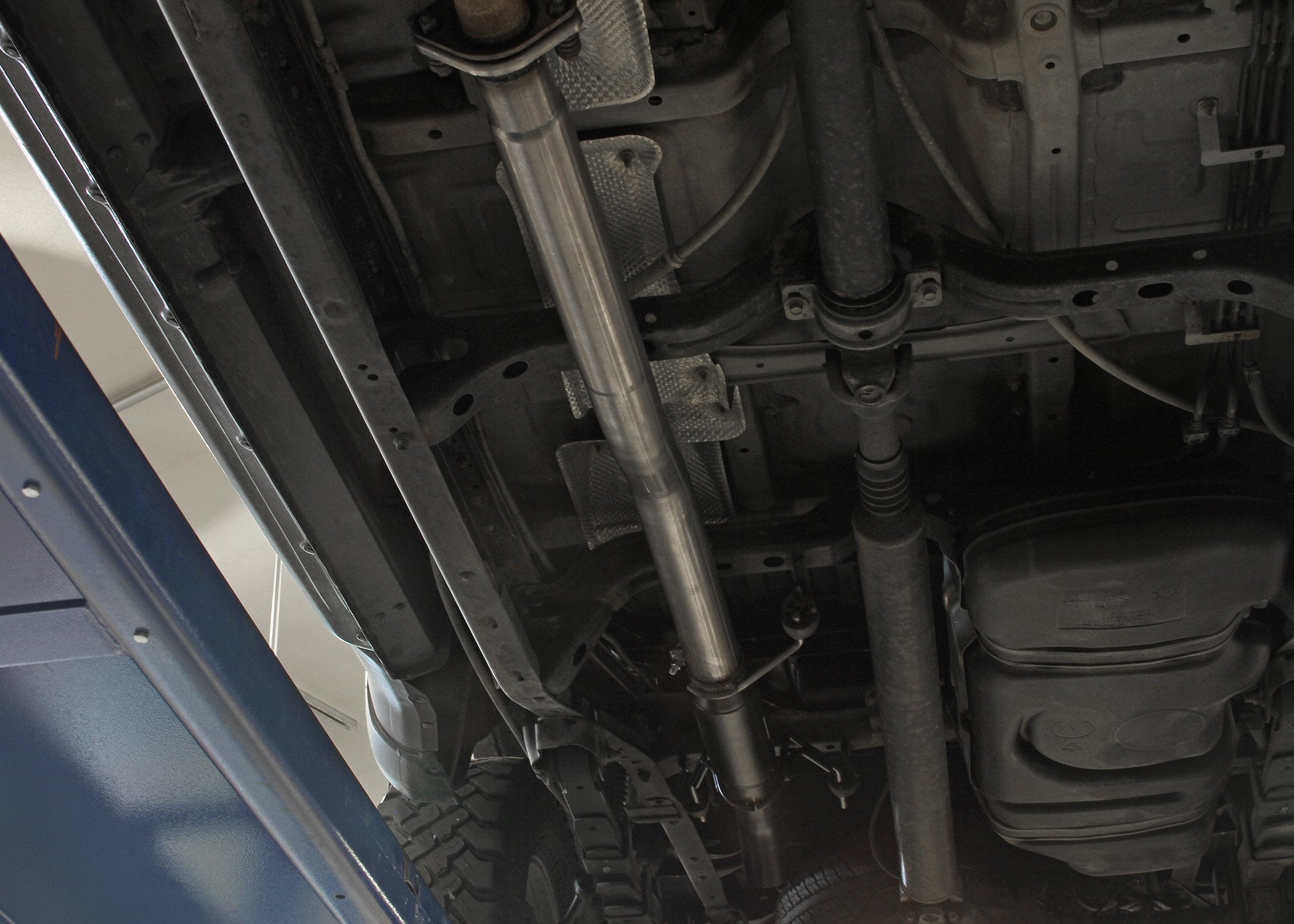 Flowmaster Outlaw Extreme Cat-Back Exhaust System Front View