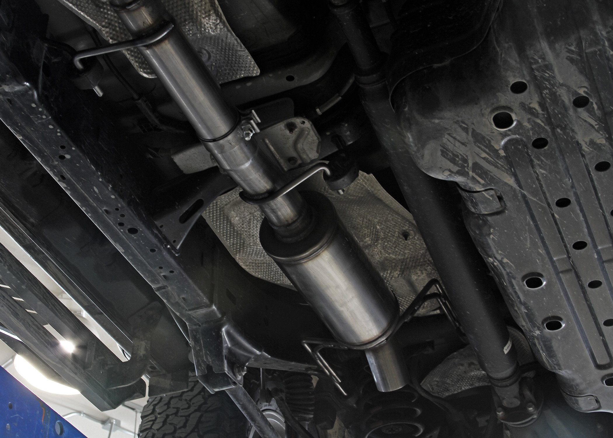 Flowmaster Flow FX Extreme Cat-Back Exhaust System Front View