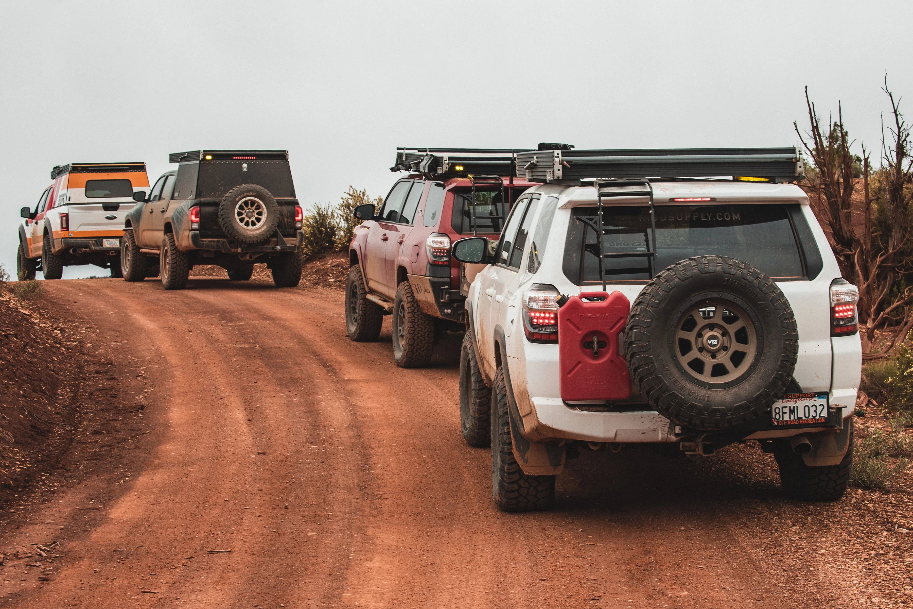 UltraSwing Short-Fit Spare Tire Hitch Mount | RiGd Supply Front View