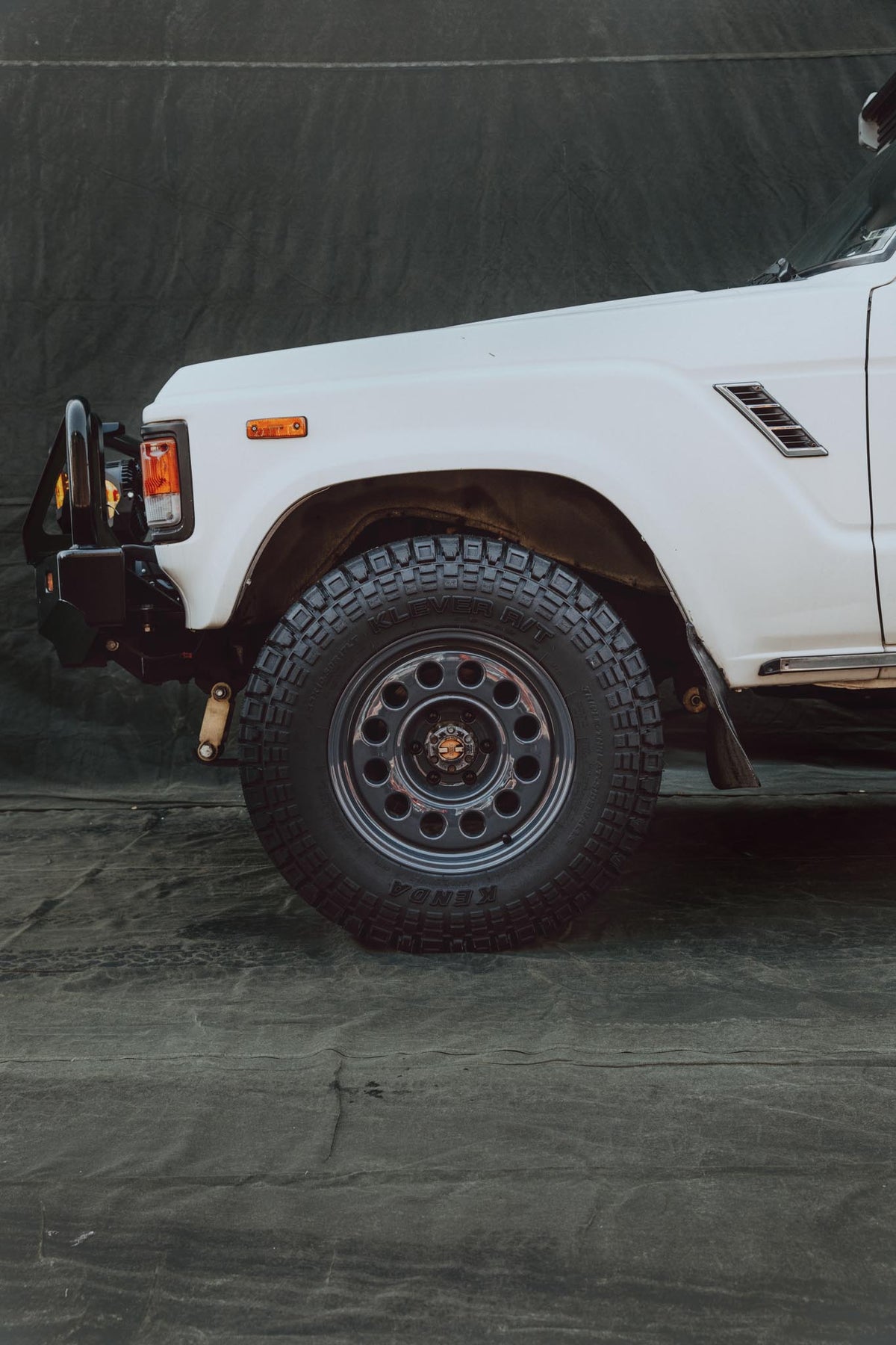 NOMAD 501UG Convoy Utility Gray Front View