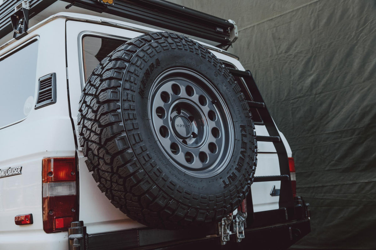 NOMAD 501UG Convoy Utility Gray Front View