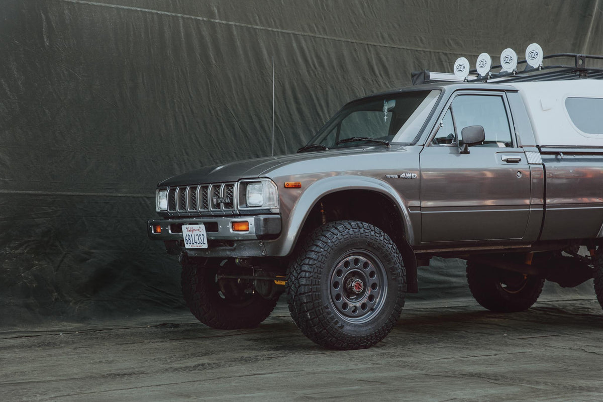 NOMAD 501UG Convoy Utility Gray Front View